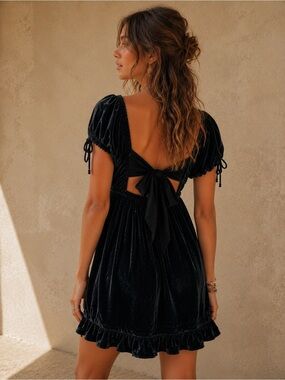 Urban Outfitters Claudette Velvet Babydoll Dress - Size Small